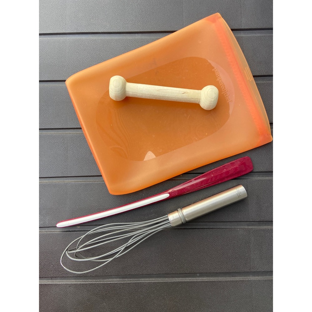 Pampered Chef Kitchen Set Silicone Bag Whisk Tart Tamper Maroon Tool 4pc Lot